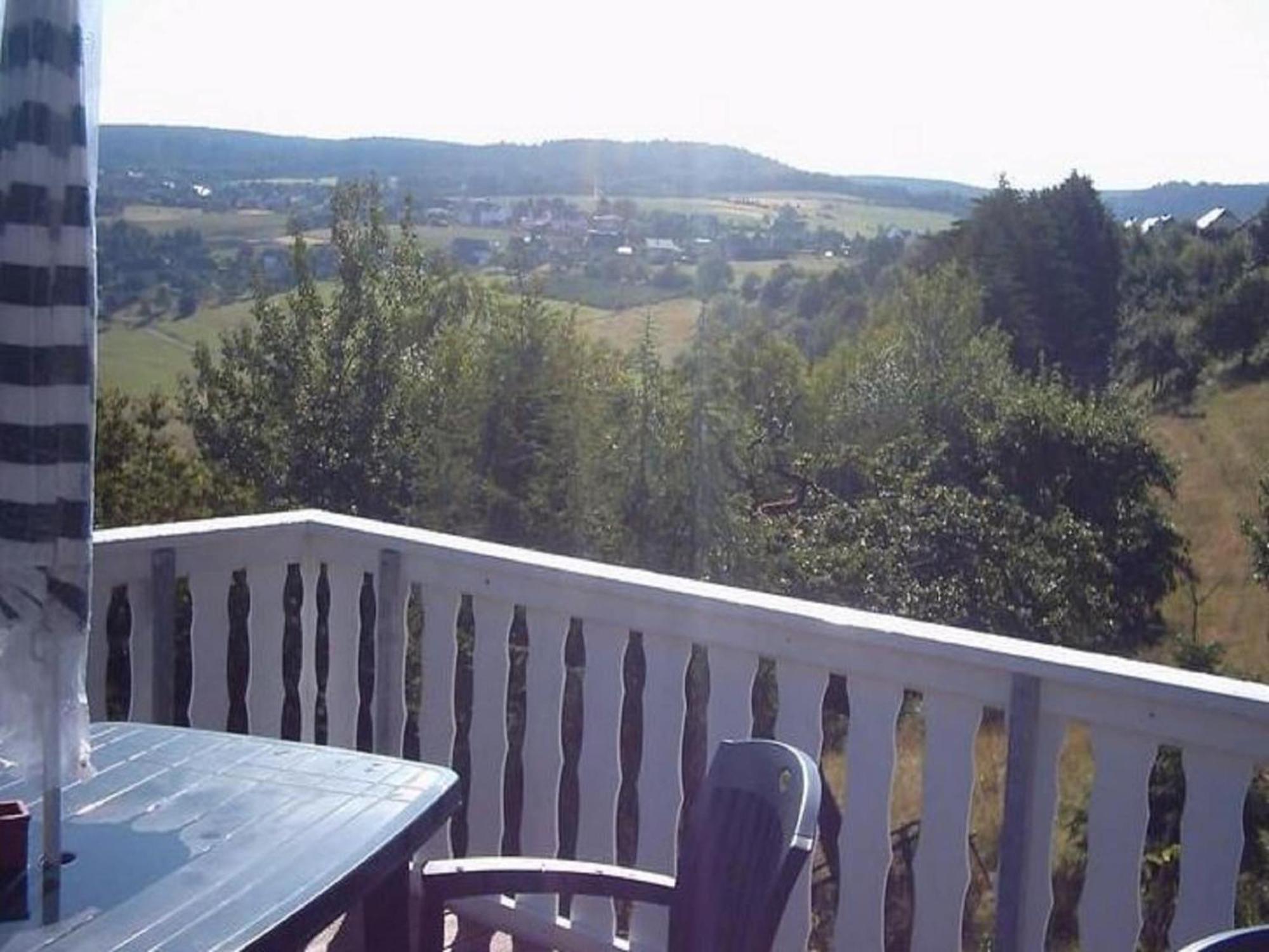 תאלפאנג Charming Apartment In Morbach Germany With Terrace מראה חיצוני תמונה